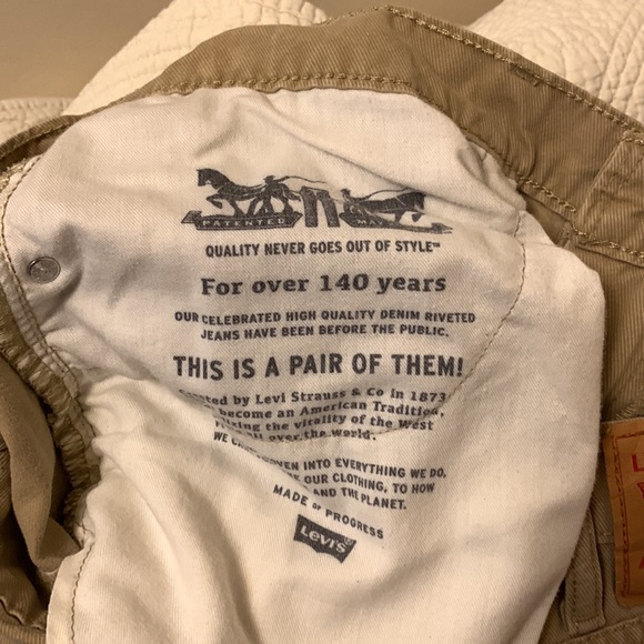 Levi’s 502 men’s Tan jeans - Picture 8 of 8